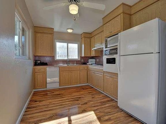 4th image of 123 Evandale Ave