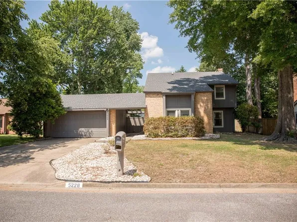 5228 Shorebreeze Ct, Virginia Beach, VA 23464