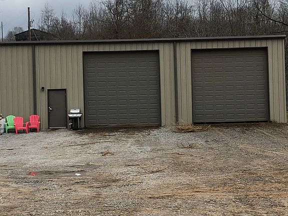4th image of 750 Hobart Rd