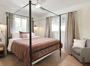 2122 E Baristo Rd, Palm Springs, CA 92262