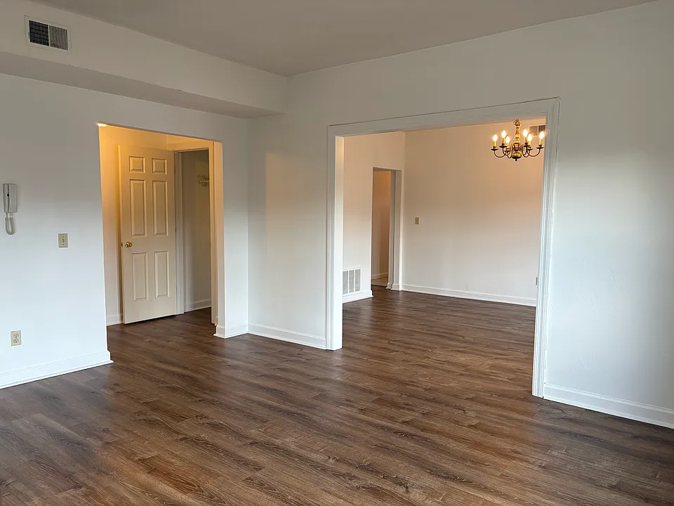 704 Interdrive St #2S
