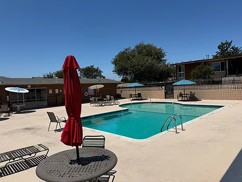 540 Oakdale Ln #J Photo 1