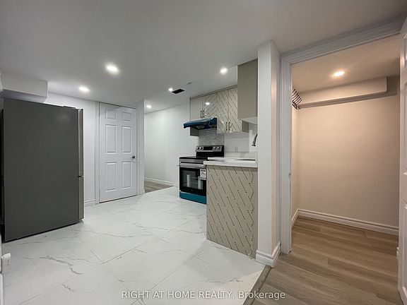 3rd image of 58 Meadowcrest Ln