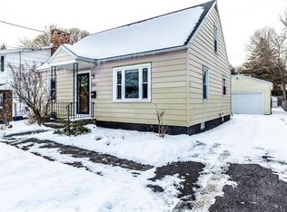 402 Newcastle Rd, Syracuse, NY 13219