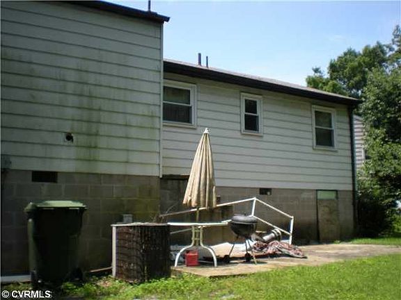 3rd image of 1800 Dublin St