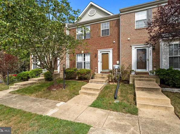5305 Seahorse Pl, Waldorf, MD 20603
