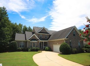 2 Nina Ct, Simpsonville, SC 29681