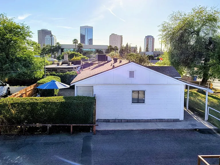 531 E Osborn Rd — Photo 3