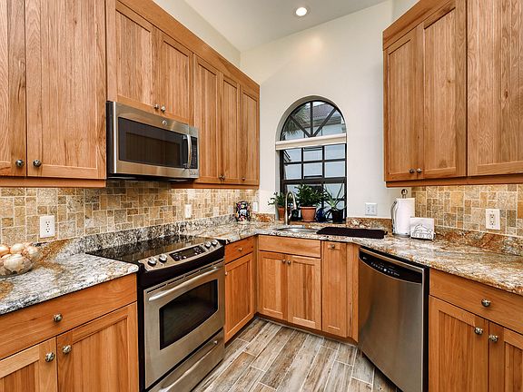 4th image of 5139 Floria Way #J
