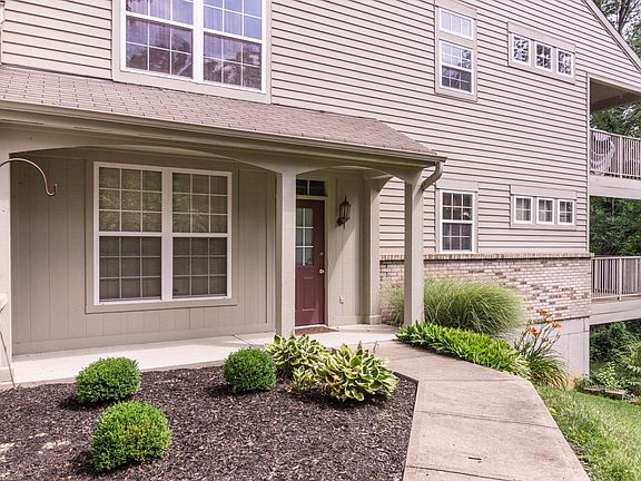 3rd image of 1438 Taramore Dr
