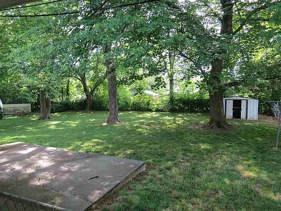 4th image of 1144 N Lee Dr
