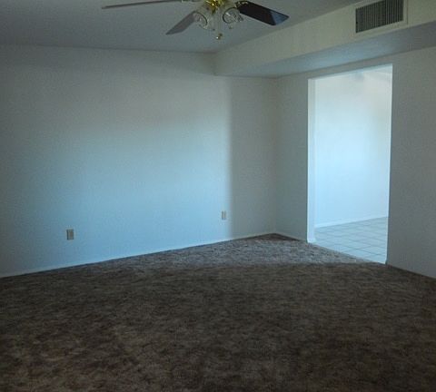 4th image of 1596 E 22nd St