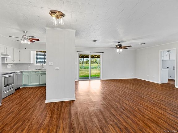 4th image of 131 Greenwood Dr