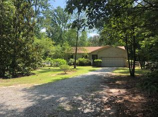 596 Faucetts Rd, Millers Tavern, VA 23115