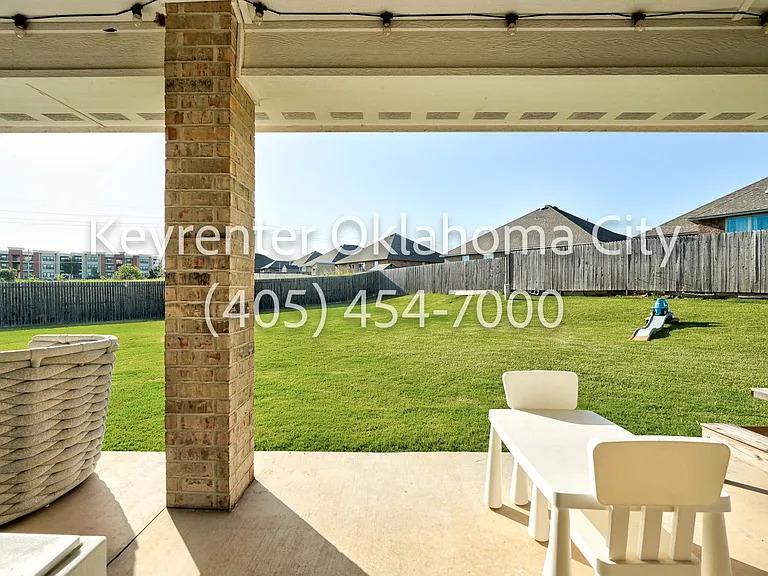 4200 NW 156th Ter — Photo 38
