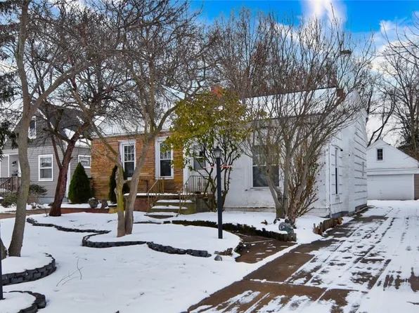 4111 W 220th St, Fairview Park, OH 44126