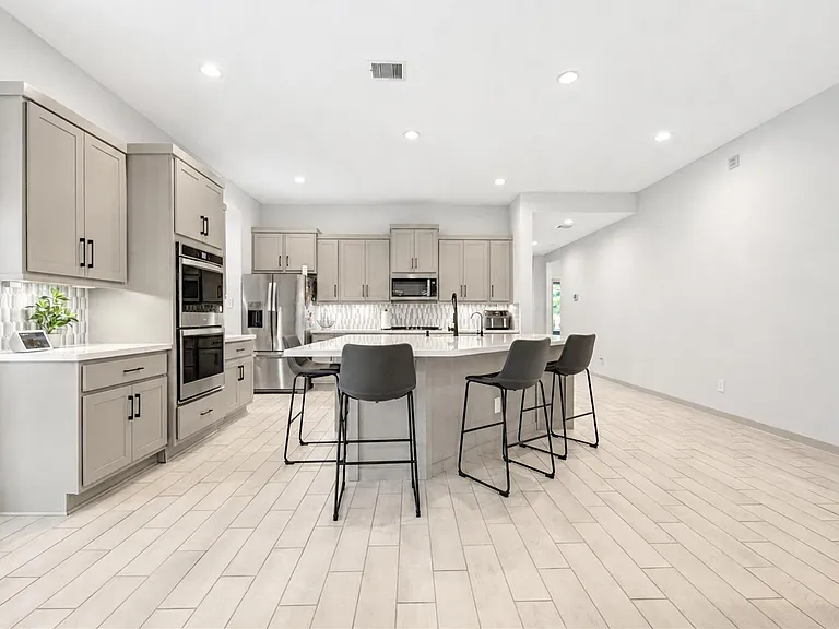 3306 Black Gore Creek Dr — Photo 13