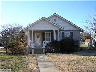 1st image of 2501 Cypress St
