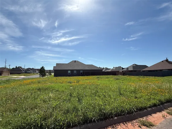 6781 Hillside Ct, Abilene, TX 79606