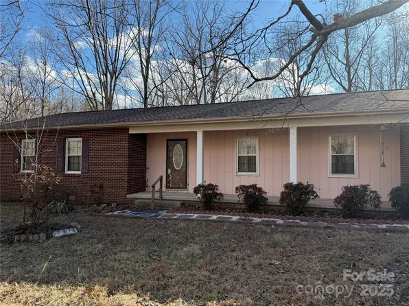 190 Nine Patch Ln, Taylorsville, NC 28681