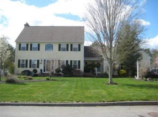 6 Costa Dr, Fairhaven, MA 02719