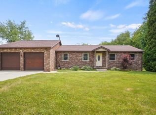 2290 Waterloo Rd, Mogadore, OH 44260