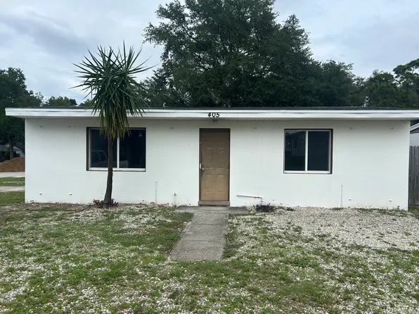 405 4th St NE, Largo, FL 33770