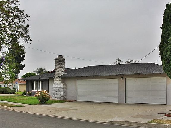 3rd image of 203 S Hacienda St