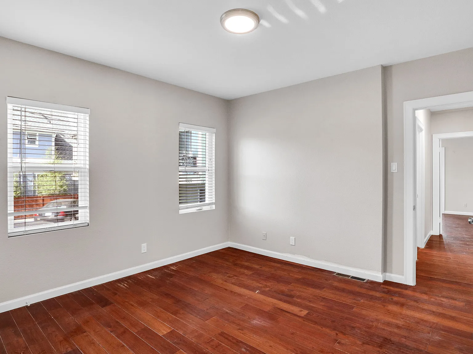 2 bed, 1.0 bath, $3,100 — Photo 4