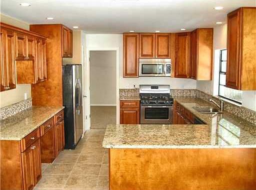 3rd image of 2507 Brimhollow Dr