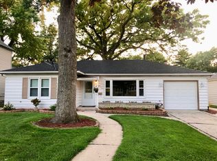 804 Singer Ave, Lemont, IL 60439