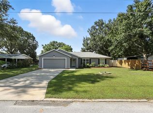 122 Seville Rd, Auburndale, FL 33823
