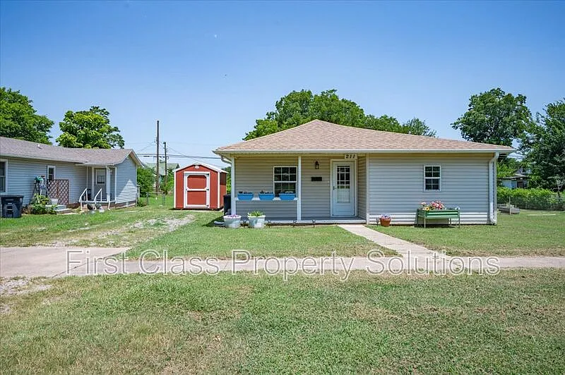 2 bed, 1.0 bath, 1140 sqft, $1,400 — Photo 2