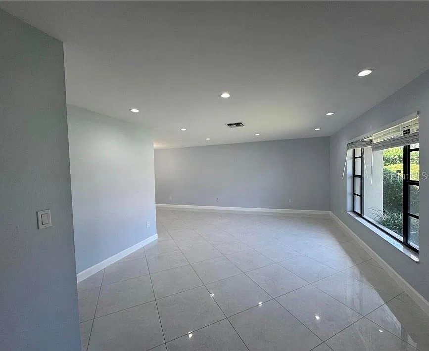 3 bed, 2.0 bath, 2054 sqft, $3,500 — Photo 3