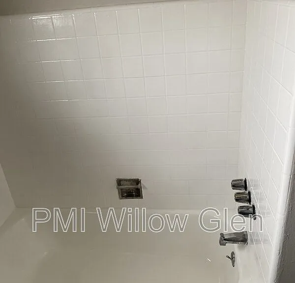 702 Vine St #6 — Photo 3