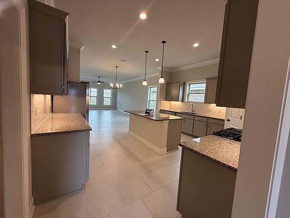 3rd image of 3012 Basin Way