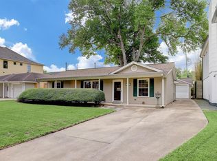 2015 Du Barry Ln, Houston, TX 77018