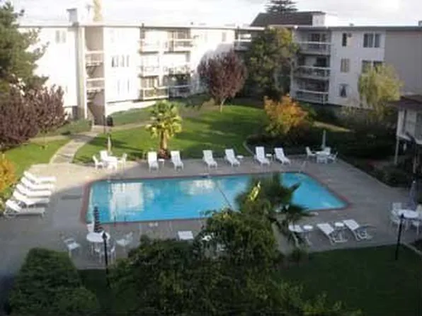 950 Shorepoint Ct APT 313, Alameda, CA 94501