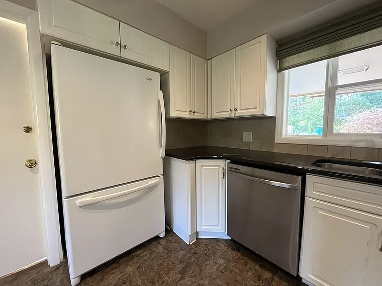 7280 SW 83rd Ave — Photo 8