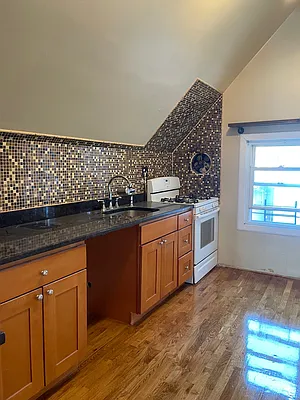 Rented by Compass | media 13