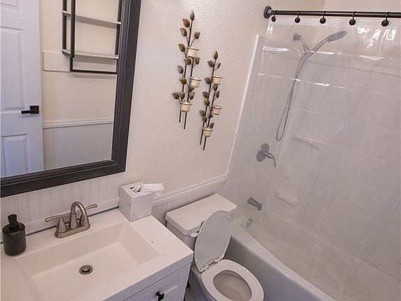 3rd image of 1612 Mars Hill Dr APT F