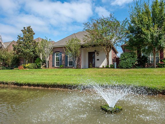 2nd image of 302C Harbor Bend Blvd