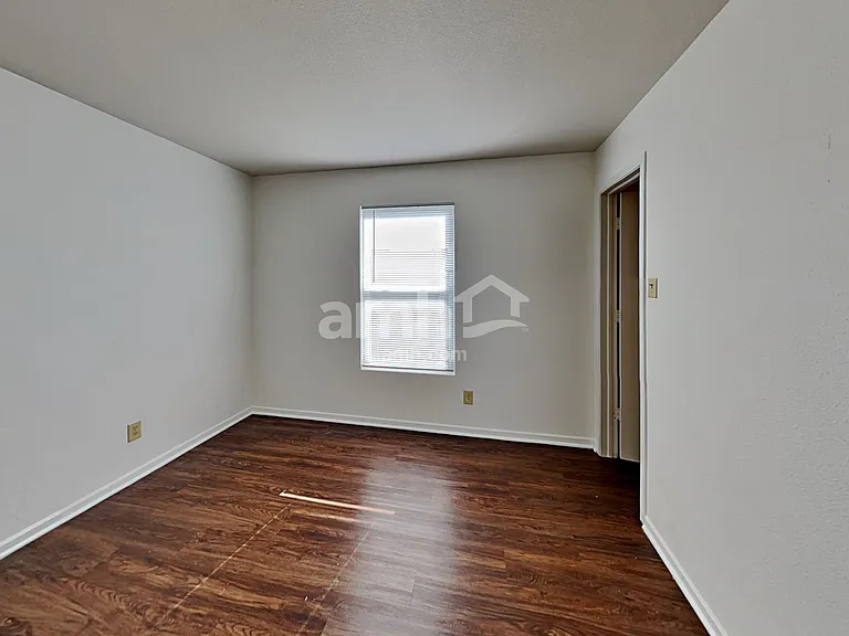 8459 Wanda Lake Dr — Photo 14