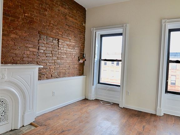 2nd image of 150 Herkimer St #4