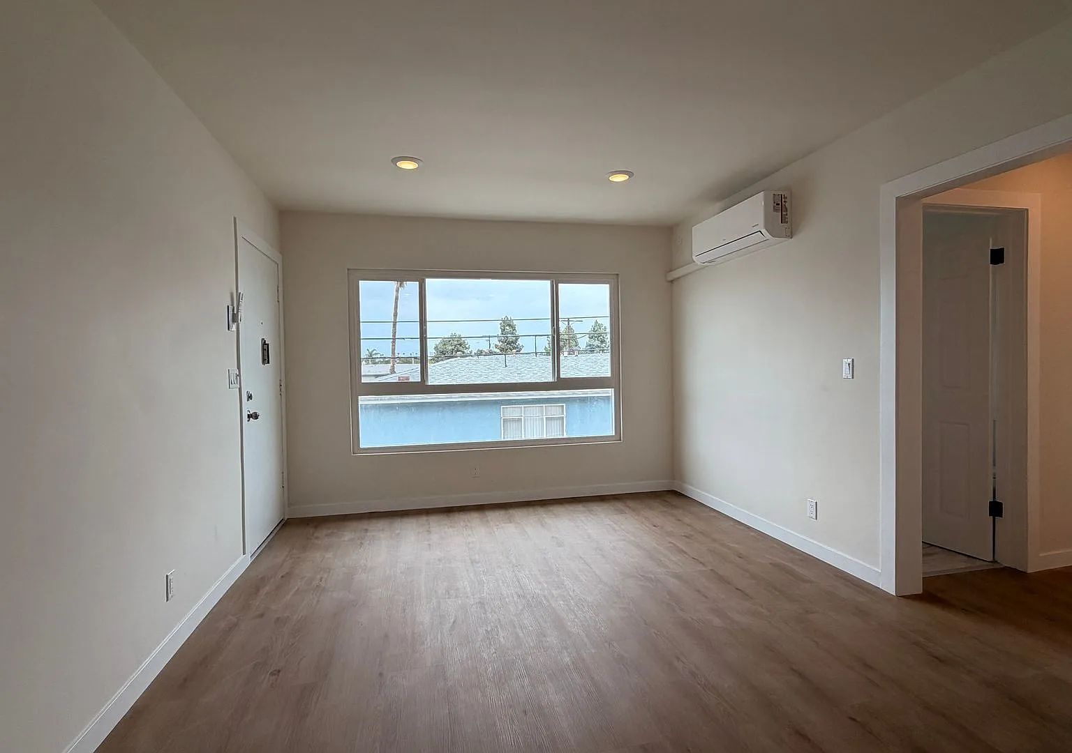 3950 S. Hillcrest Dr., Llc — Photo 3