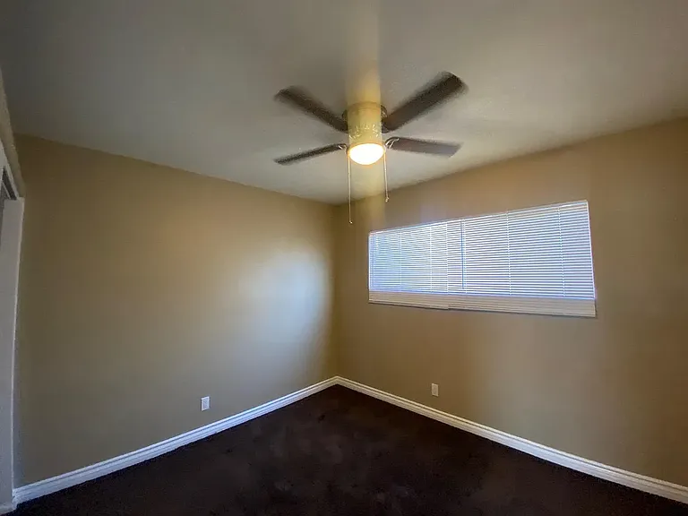 Bellflower Apartments — Photo 27