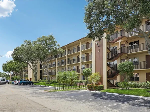 13455 SW 9th Ct APT 108J, Pembroke Pines, FL 33027