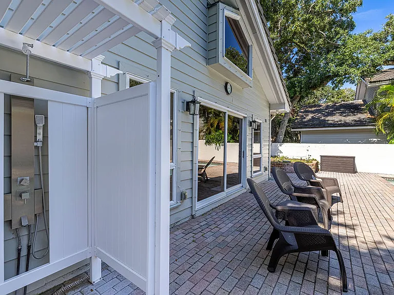 300 S Peppertree Dr — Photo 28