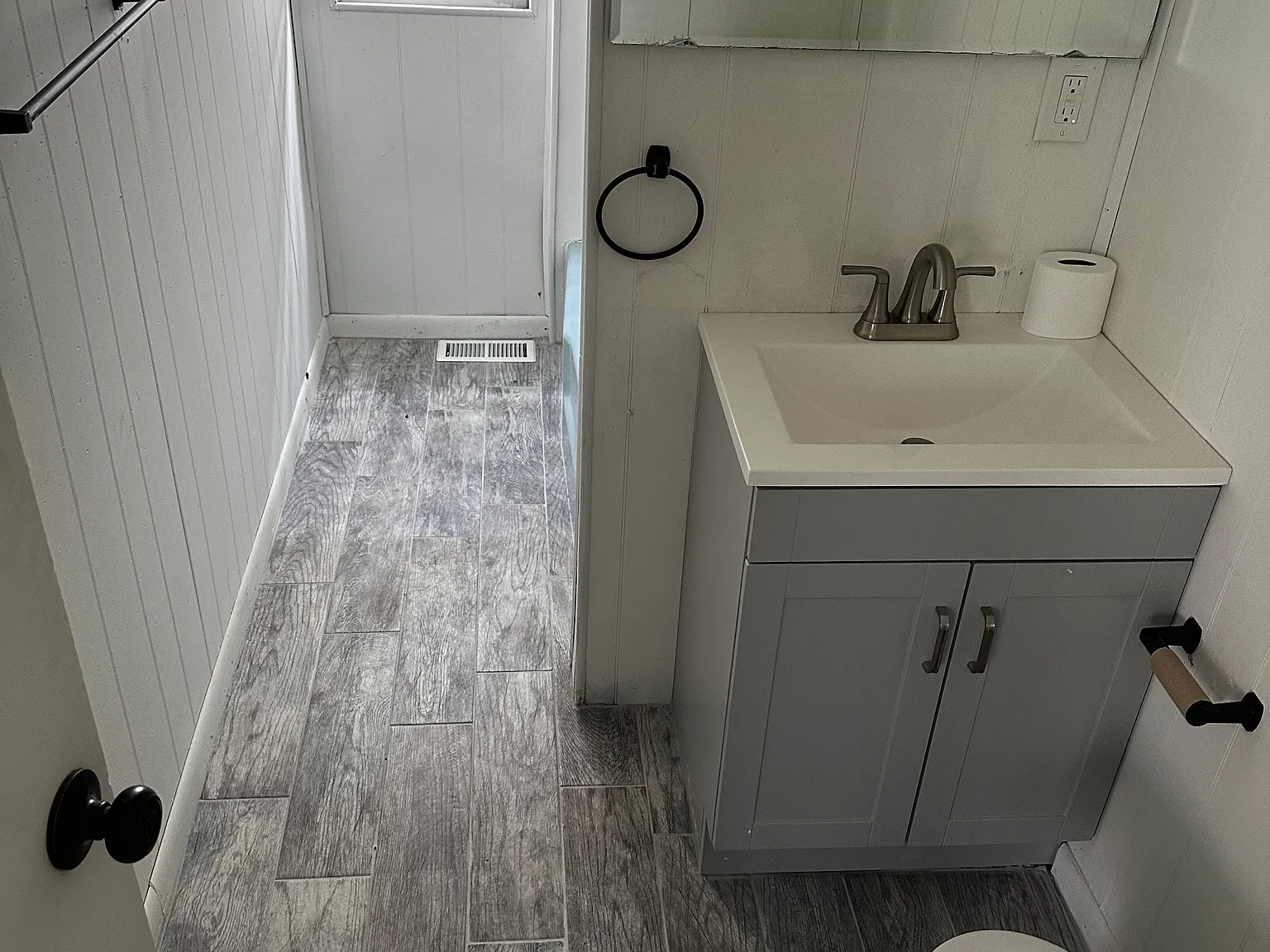 2 bed, 1000 sqft, $2,025 — Photo 1