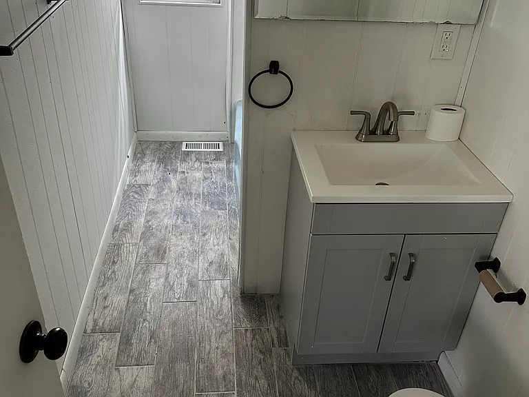 72 E Centre St #2 — Photo 1